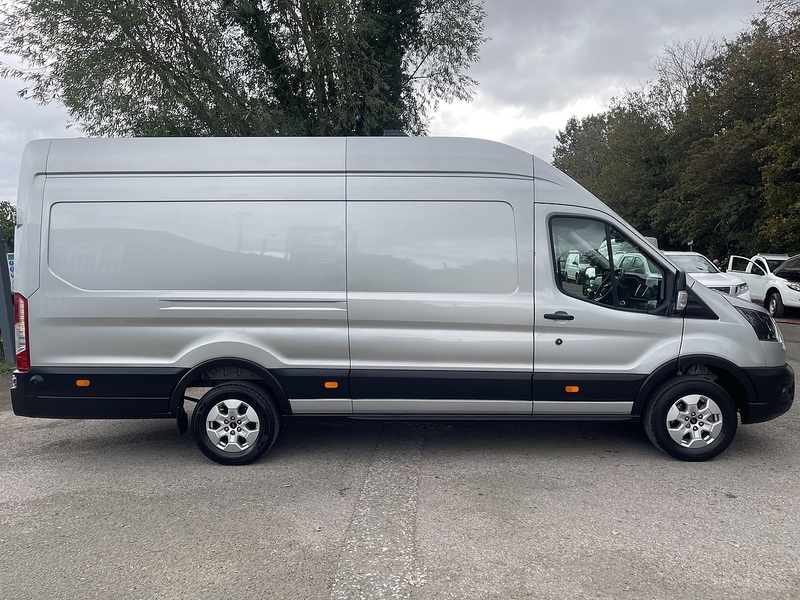 Ford Transit 2.0 350 EcoBlue Trend RWD L4 H3 Euro 6 (s/s) 5dr - U1223