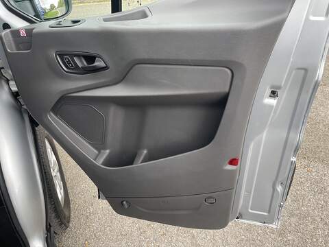 Ford Transit 2.0 350 EcoBlue Trend RWD L4 H3 Euro 6 (s/s) 5dr - U1223