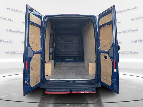 Volkswagen Crafter 2.0 TDI CR35 Startline FWD MWB High Roof Euro 6 (s/s) 5dr - U1225