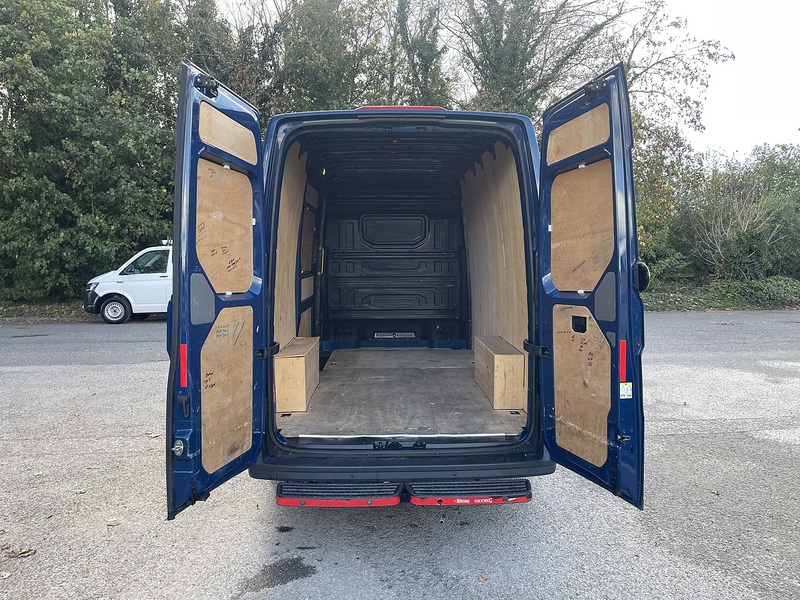 Volkswagen Crafter 2.0 TDI CR35 Startline FWD MWB High Roof Euro 6 (s/s) 5dr - U1225