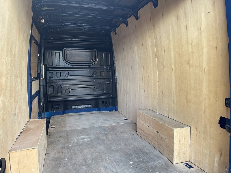 Volkswagen Crafter 2.0 TDI CR35 Startline FWD MWB High Roof Euro 6 (s/s) 5dr - U1225