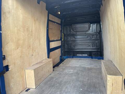 Volkswagen Crafter 2.0 TDI CR35 Startline FWD MWB High Roof Euro 6 (s/s) 5dr - U1225