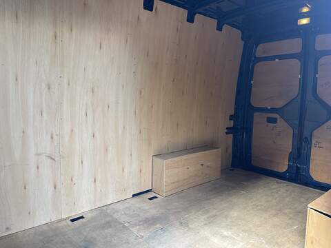 Volkswagen Crafter 2.0 TDI CR35 Startline FWD MWB High Roof Euro 6 (s/s) 5dr - U1225