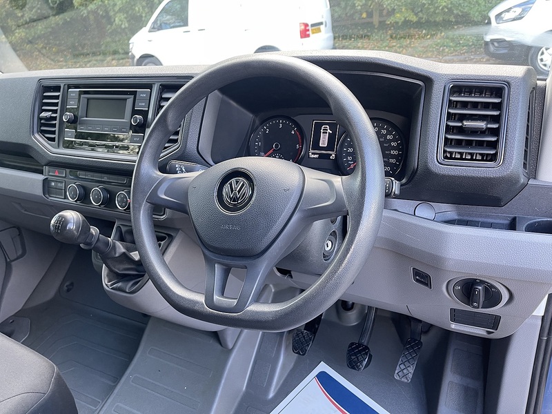 Volkswagen Crafter 2.0 TDI CR35 Startline FWD MWB High Roof Euro 6 (s/s) 5dr - U1225