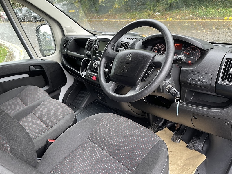 Peugeot Boxer 2.2 BlueHDi 335 Professional L3 H2 Euro 6 (s/s) 5dr - U189
