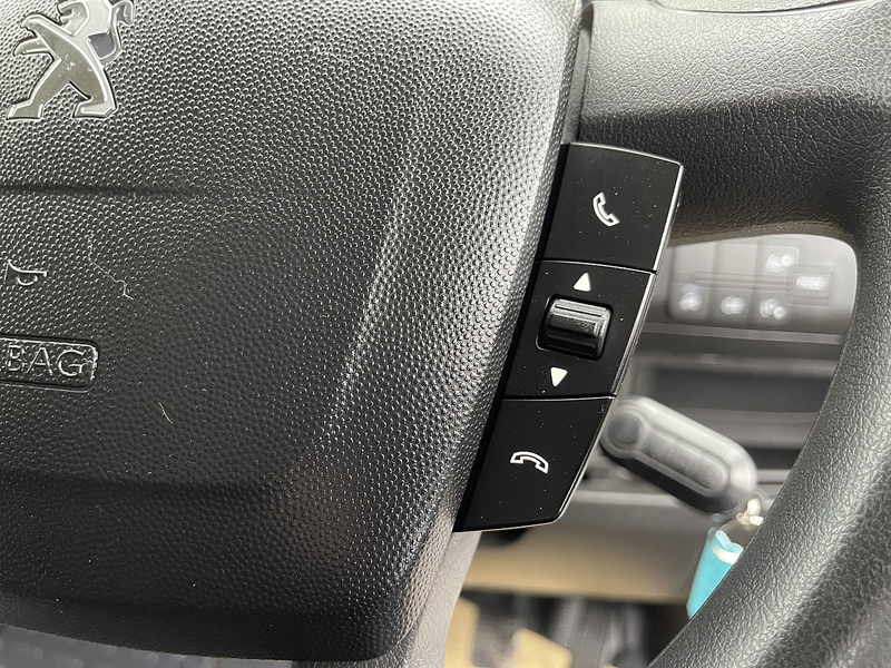 Peugeot Boxer 2.2 BlueHDi 335 Professional L3 H2 Euro 6 (s/s) 5dr - U189