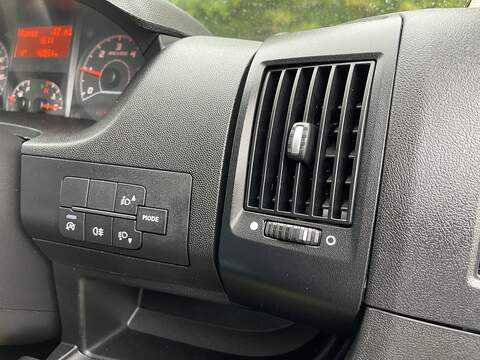 Peugeot Boxer 2.2 BlueHDi 335 Professional L3 H2 Euro 6 (s/s) 5dr - U189