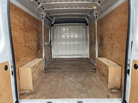 Peugeot Boxer 2.2 BlueHDi 335 Professional L3 H2 Euro 6 (s/s) 5dr - U189