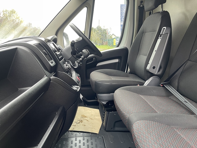 Peugeot Boxer 2.2 BlueHDi 335 Professional L3 H2 Euro 6 (s/s) 5dr - U189