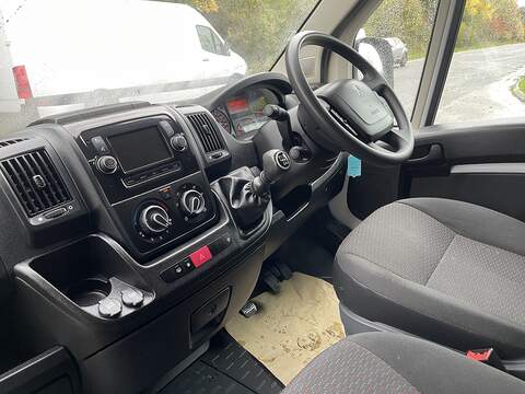 Peugeot Boxer 2.2 BlueHDi 335 Professional L3 H2 Euro 6 (s/s) 5dr - U189