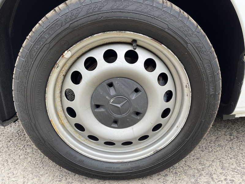 Mercedes-Benz Vito 114 Progressive L2 2.0 5dr Panel Van Diesel - U197