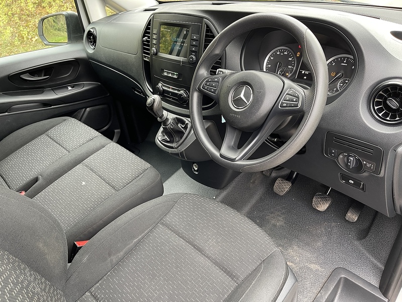 Mercedes-Benz Vito 114 Progressive L2 2.0 5dr Panel Van Diesel - U197