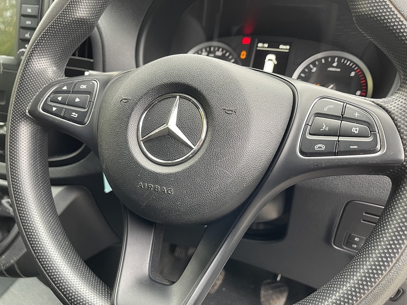 Mercedes-Benz Vito 114 Progressive L2 2.0 5dr Panel Van Diesel - U197