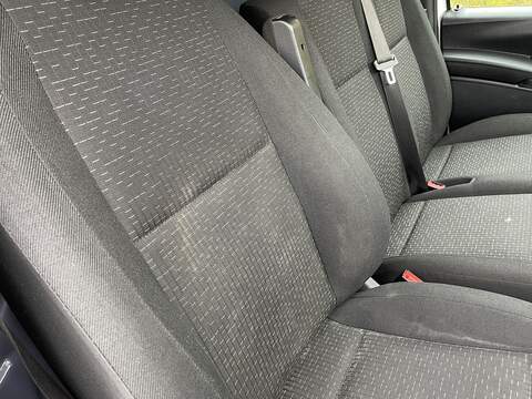 Mercedes-Benz Vito 114 Progressive L2 2.0 5dr Panel Van Diesel - U197