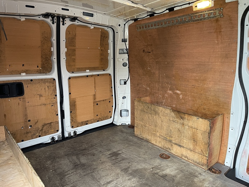 Mercedes-Benz Vito 114 Progressive L2 2.0 5dr Panel Van Diesel - U197