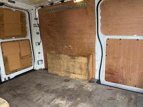 Mercedes-Benz Vito 114 Progressive L2 2.0 5dr Panel Van Diesel - U197