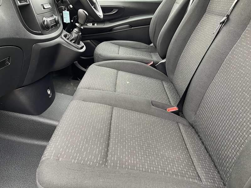 Mercedes-Benz Vito 114 Progressive L2 2.0 5dr Panel Van Diesel - U197