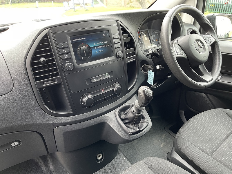 Mercedes-Benz Vito 114 Progressive L2 2.0 5dr Panel Van Diesel - U197