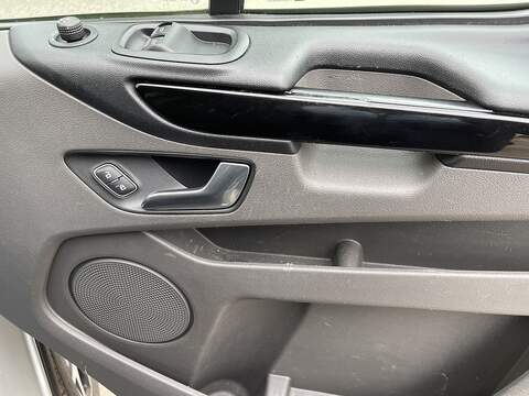 Ford Transit Custom Transit Custom Active Panel Van 1 Manual Diesel - U203