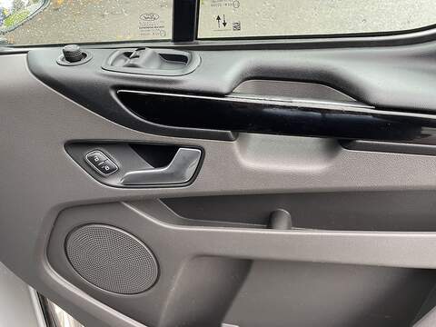 Ford Transit Custom Transit Custom Limited Panel Van 1 Manual Diesel - U210