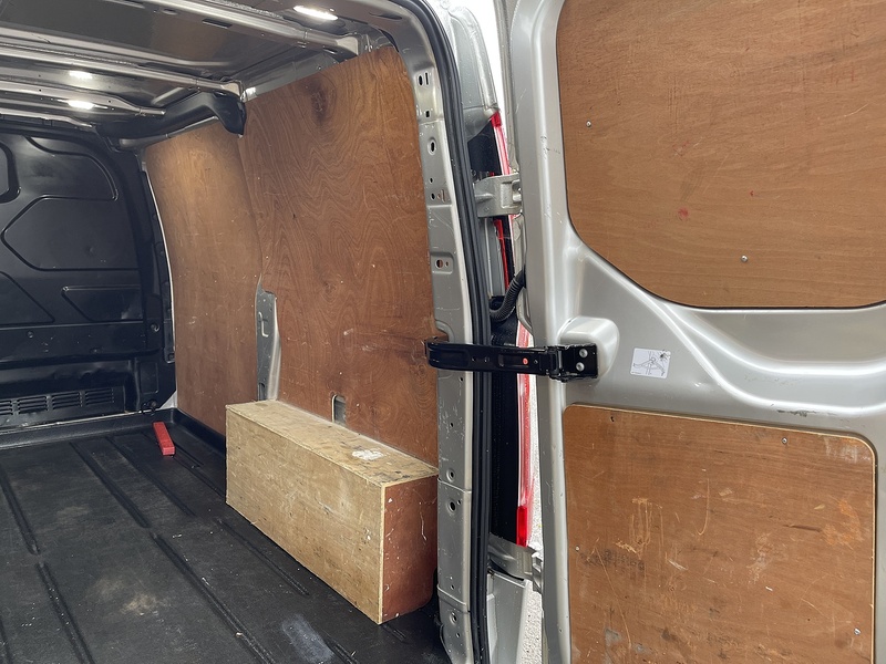 Ford Transit Custom Transit Custom Limited Panel Van 1 Manual Diesel - U210