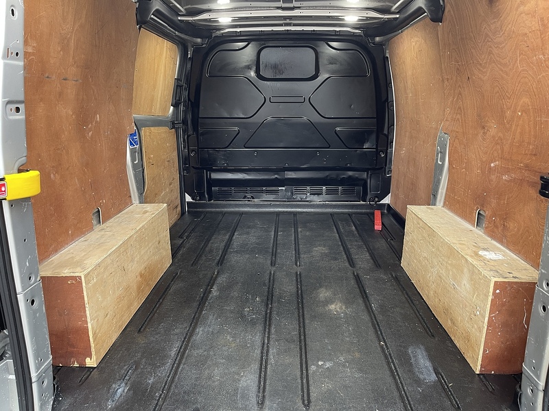Ford Transit Custom Transit Custom Limited Panel Van 1 Manual Diesel - U210