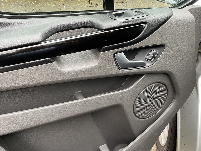 Ford Transit Custom Transit Custom Limited Panel Van 1 Manual Diesel - U210