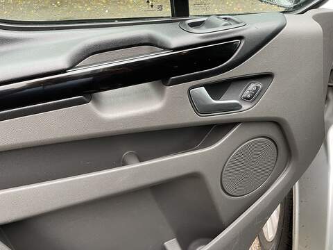 Ford Transit Custom Transit Custom Limited Panel Van 1 Manual Diesel - U210