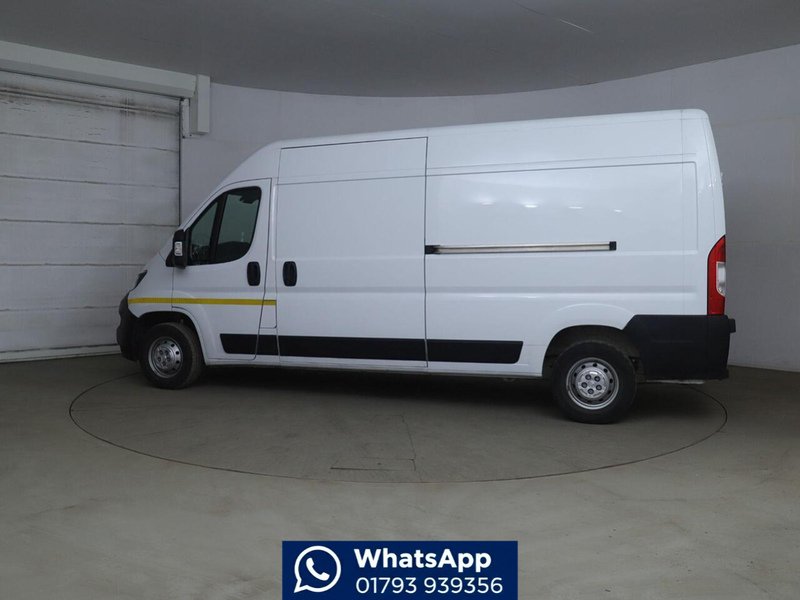 Peugeot Boxer Boxer 2.2 BlueHDi 335 Professional Premium + L3 High Roof Euro 6 (s/s) 5dr - U22