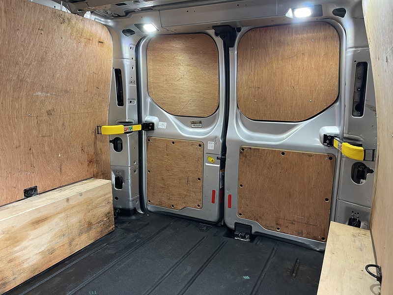 Ford Transit Custom 2.0 300 EcoBlue Limited L1 H1 Euro 6 (s/s) 5dr - U224