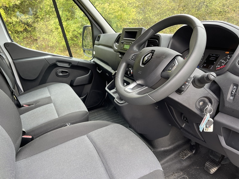 Renault Master 2.3 dCi ENERGY 35 Business LoLoader Luton 2dr Diesel Manual FWD LWB Euro 6 (s/s) (145 bhp) - U239