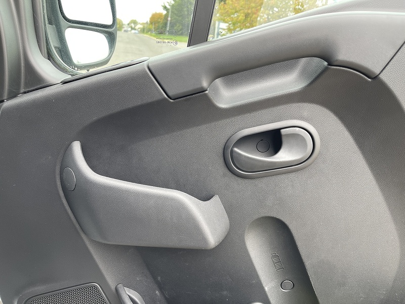 Renault Master 2.3 dCi ENERGY 35 Business LoLoader Luton 2dr Diesel Manual FWD LWB Euro 6 (s/s) (145 bhp) - U239