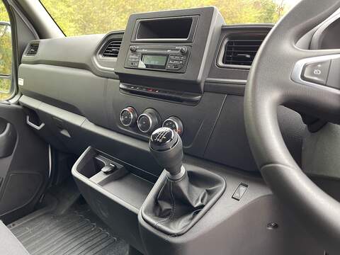 Renault Master 2.3 dCi ENERGY 35 Business LoLoader Luton 2dr Diesel Manual FWD LWB Euro 6 (s/s) (145 bhp) - U239