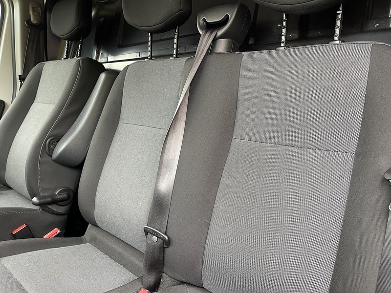 Renault Master 2.3 dCi ENERGY 35 Business LoLoader Luton 2dr Diesel Manual FWD LWB Euro 6 (s/s) (145 bhp) - U239