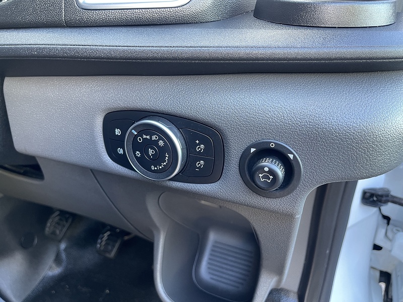 Ford Transit 2.0 460 EcoBlue Trend RWD L4 H3 Euro 6 (s/s) 5dr (17 Seat, DRW) - U247