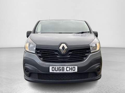 Renault Trafic Motorbilty Bus With Ramp. - U258