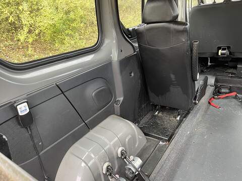 Renault Trafic Motorbilty Bus With Ramp. - U258