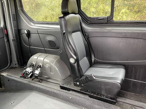 Renault Trafic Motorbilty Bus With Ramp. - U258