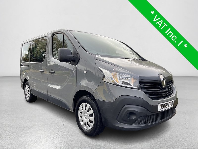 Renault Trafic Motorbilty Bus With Ramp. - U258