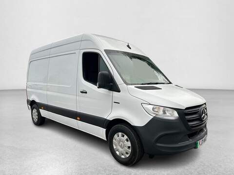 Mercedes-Benz eSprinter Vito SELECT Minibus 1 Automatic Diesel