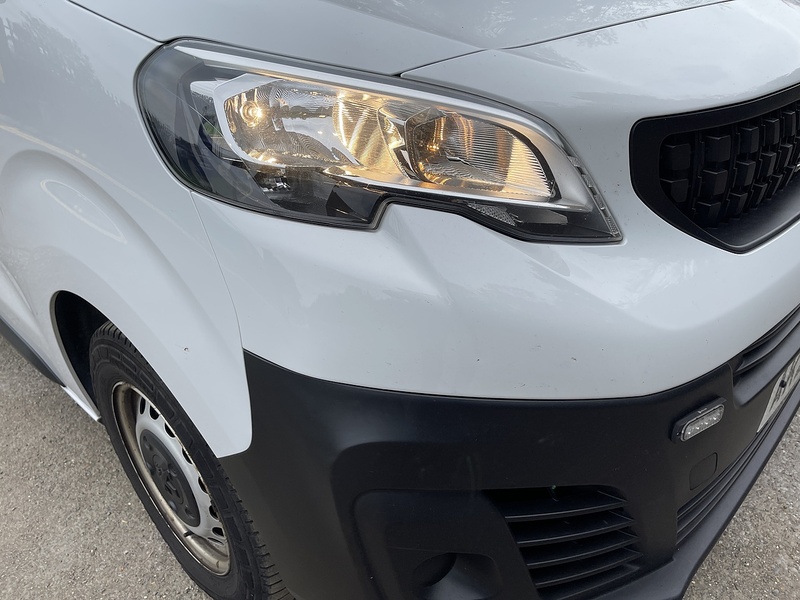 Peugeot Expert 2.0 BlueHDi 1400 Professional Premium Standard Panel Van MWB Euro 6 (s/s) 6dr - U268