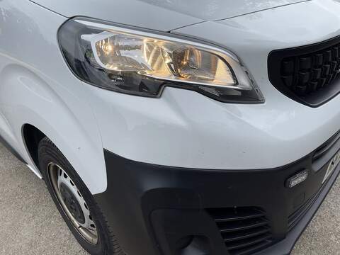 Peugeot Expert 2.0 BlueHDi 1400 Professional Premium Standard Panel Van MWB Euro 6 (s/s) 6dr - U268