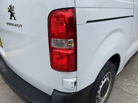 Peugeot Expert 2.0 BlueHDi 1400 Professional Premium Standard Panel Van MWB Euro 6 (s/s) 6dr - U268