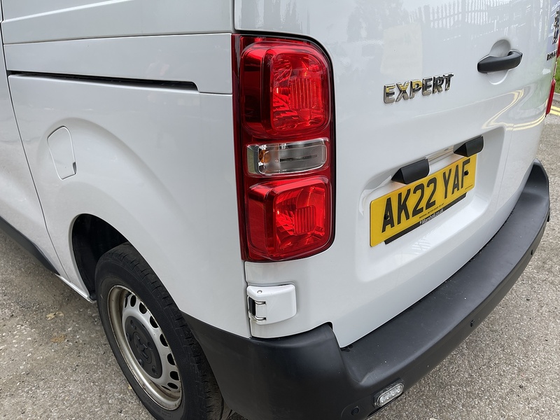 Peugeot Expert 2.0 BlueHDi 1400 Professional Premium Standard Panel Van MWB Euro 6 (s/s) 6dr - U268