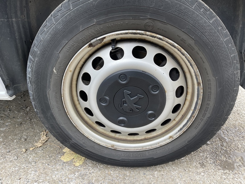 Peugeot Expert 2.0 BlueHDi 1400 Professional Premium Standard Panel Van MWB Euro 6 (s/s) 6dr - U268