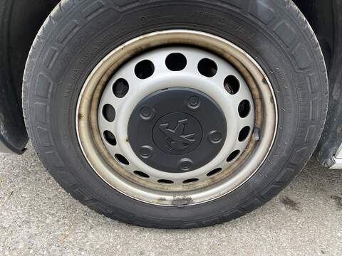 Peugeot Expert 2.0 BlueHDi 1400 Professional Premium Standard Panel Van MWB Euro 6 (s/s) 6dr - U268