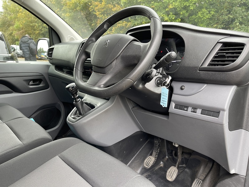 Peugeot Expert 2.0 BlueHDi 1400 Professional Premium Standard Panel Van MWB Euro 6 (s/s) 6dr - U268