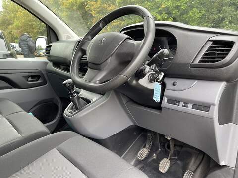 Peugeot Expert 2.0 BlueHDi 1400 Professional Premium Standard Panel Van MWB Euro 6 (s/s) 6dr - U268