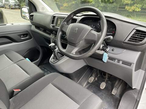 Peugeot Expert 2.0 BlueHDi 1400 Professional Premium Standard Panel Van MWB Euro 6 (s/s) 6dr - U268