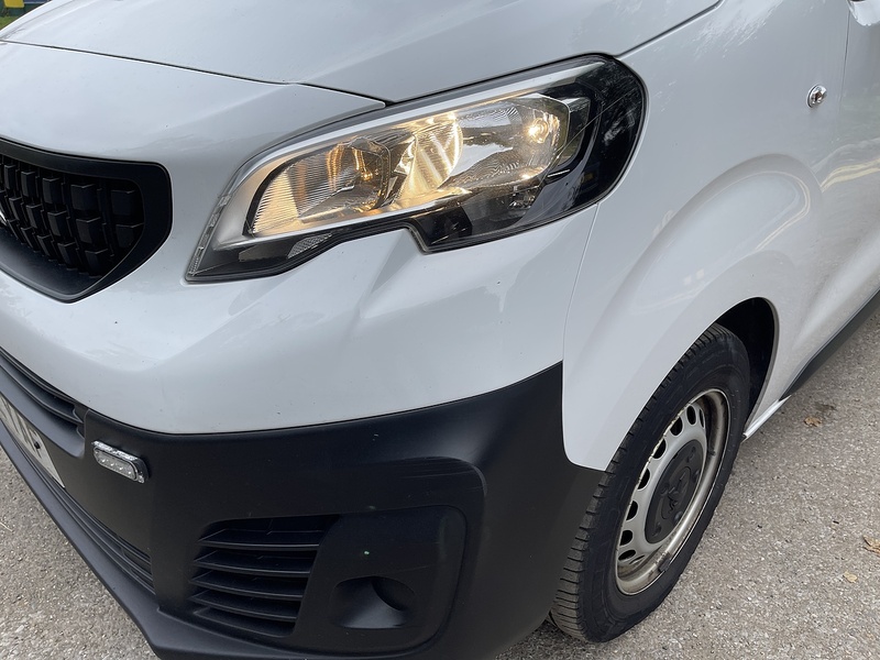 Peugeot Expert 2.0 BlueHDi 1400 Professional Premium Standard Panel Van MWB Euro 6 (s/s) 6dr - U268